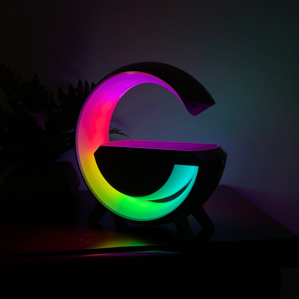 Lampă 3 în 1 cu încărcare wireless și boxă Bluetooth